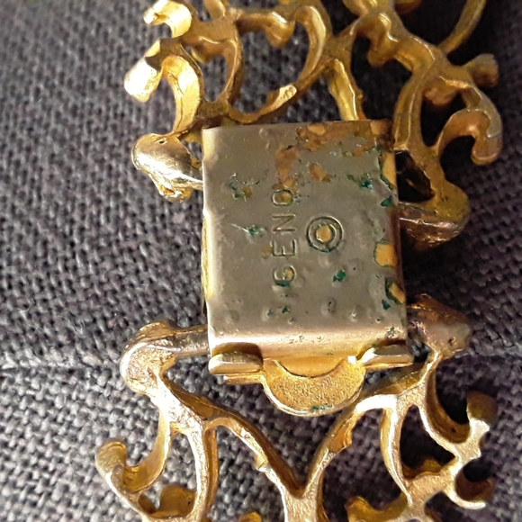 50's GENO 3 Strand Matt White Bead Necklace & Earrings set - Picture 8 of 10